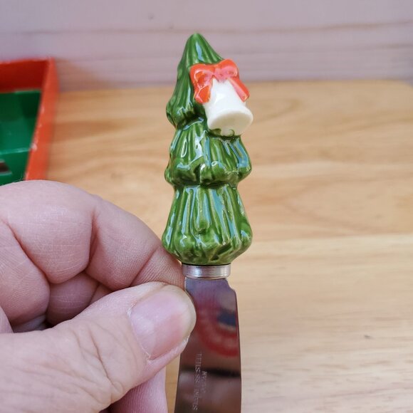 VTG Christmas Stainless Steel Cheese Spreader Set Ceramic Handles Japan 1960s - Picture 11 of 16